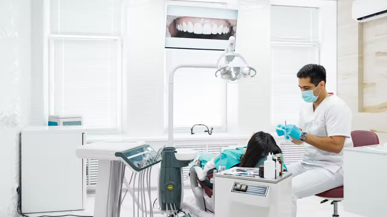Best Dental Implant Clinic in Kolkata – Dentity Dental